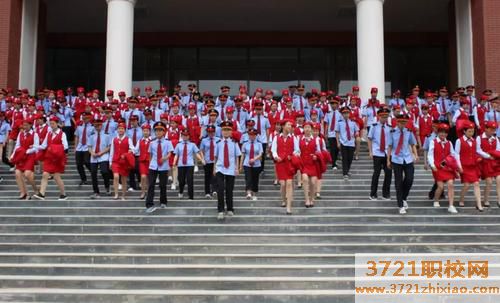 【苏州高铁学校】苏州高铁乘务学校有什么要求