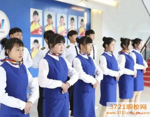 烟台女孩想上高铁工作要上什么学校