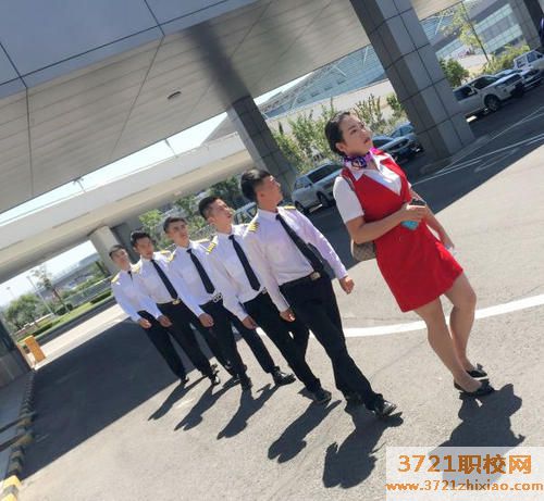 沈阳男生读航空服务专业好吗？好就业吗