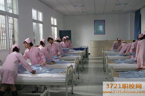 济南卫校一年学费和生活费要多少