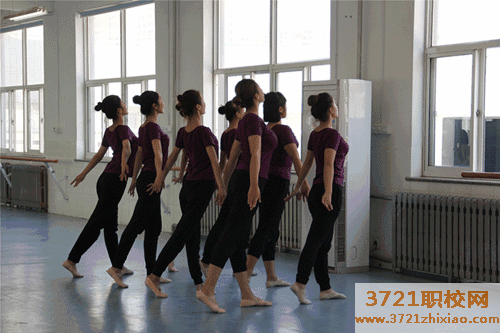 太原男生学幼师可以吗？男生学幼师好吗？