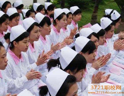 西安初中毕业学护士录取分是多少