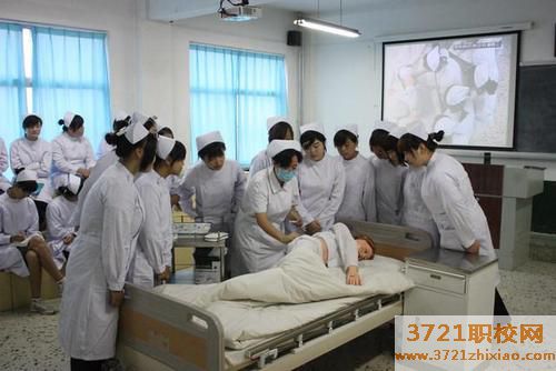 石家庄招收初中生的护理学校