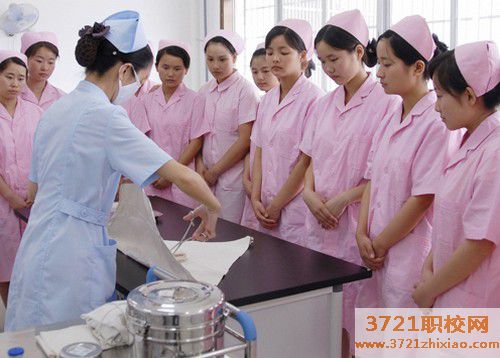 西安初中毕业学护士的学校