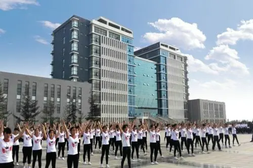 石家庄2023年学口腔医学哪个技校好