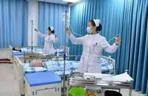 济南护士学校的分数线