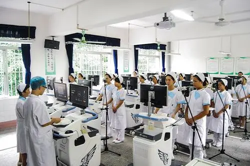 济南2023年学口腔医学哪个技校好