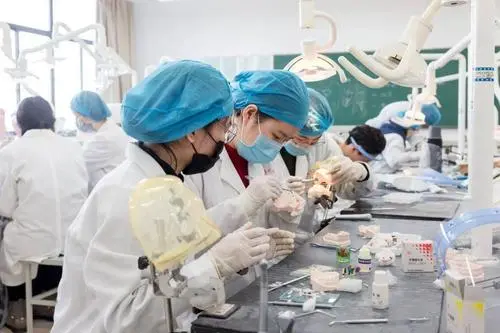 【济南卫校】济南2023年卫校哪个是公办学校