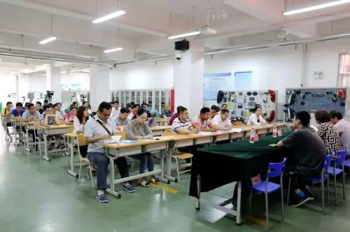 【武汉汽车技术学校】武汉新能源汽车技术学校报名时间