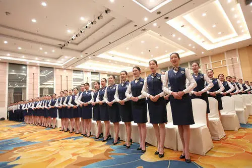 【武汉航空学校】武汉航空服务学校招生分数线及要求