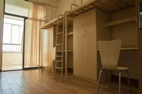 太原市立达职业中学校的宿舍条件