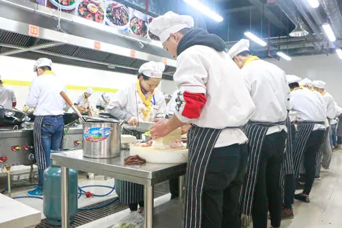 【太原厨师学校】太原厨师学校多少钱