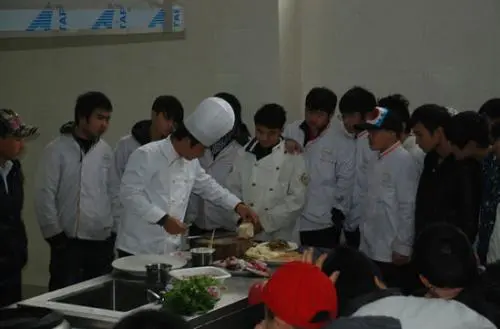 【太原烹饪学校】太原烹饪学校学费多少