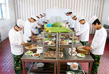 太原学厨师哪个学校好