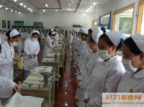 武汉卫校招生初中毕业生的学校