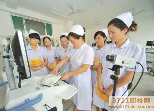 武汉招收初中生的护理学校
