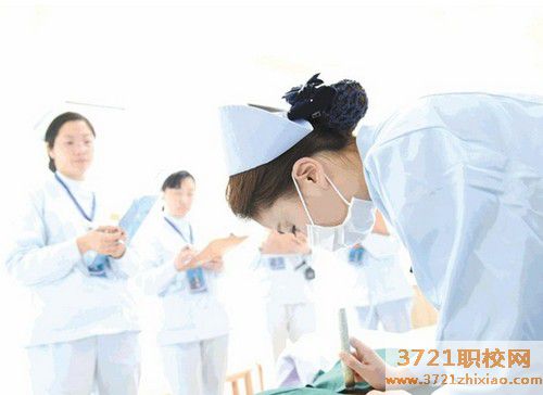 武汉护理中专学校