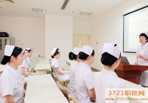 武汉大专护士学校排名