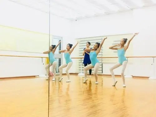 郑州初中毕业可以上的舞蹈学校