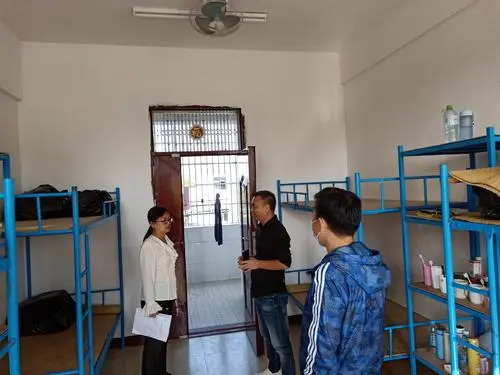 神木职教中心食堂情况