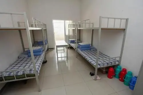 洛川县职业中等中专专业学校宿舍食堂