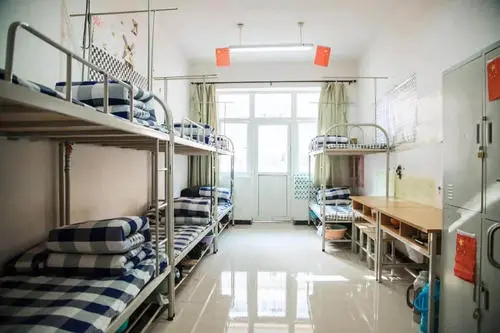 【商洛技校】陕西商洛市技工学校的宿舍条件和食堂情况