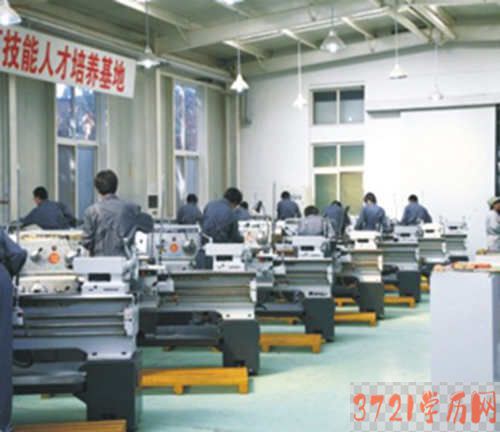 西安军需工业学校智能设备运行与维护专业