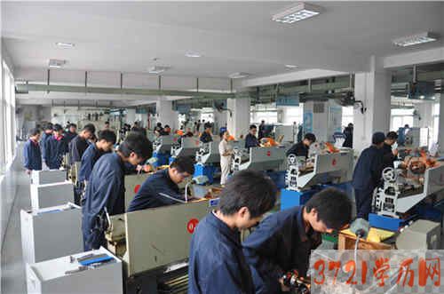 【武汉数控学校】武汉市东西湖职业技术学校数控技术应用专业