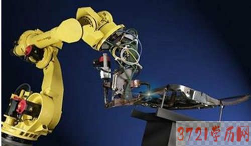 【武汉机器人技术学校】湖北汽车工业实验技工学校工业机器人应用维护专业