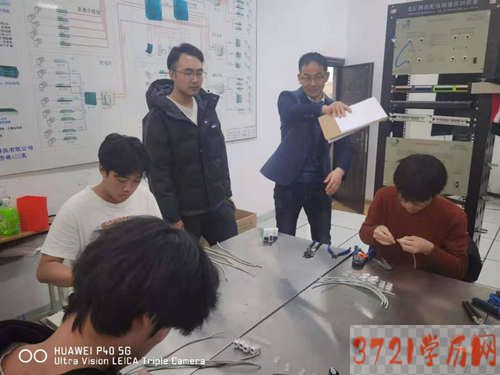 【武汉计算机学校】武汉市交通学校选手在市级技能比赛计算机网络布线技术赛项中获佳绩