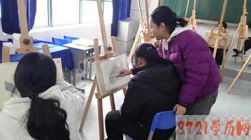 【武汉计算机学校】武汉机电工程学校计算机平面设计专业