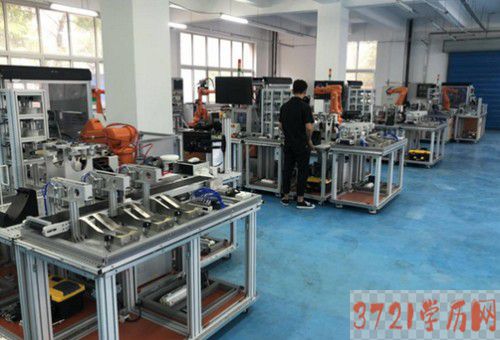 九台区职业技术教育中心机电技术应用专业