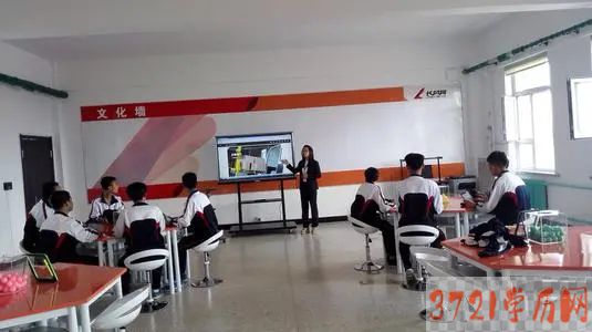 吉林经济中专贸易学校学校电话