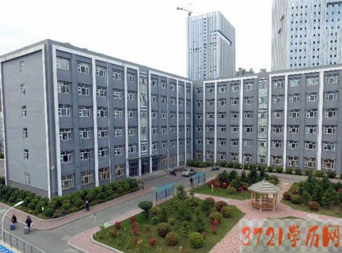 【哈尔滨技校】黑龙江高级技工学校学费及收费标准