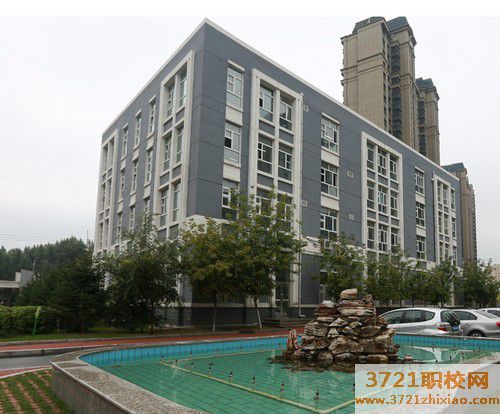 哈尔滨轻中专工业学校学费
