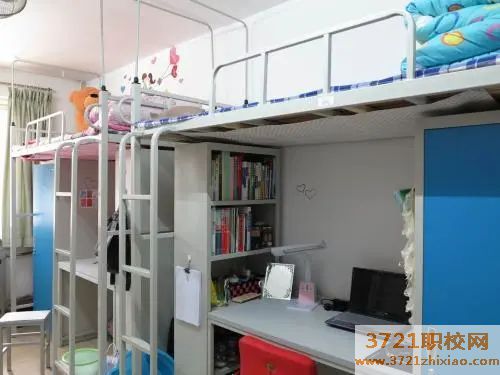 长春市博大中等职业职业学校宿舍食堂