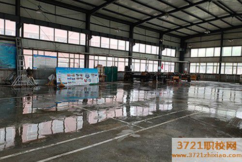 四平农业中专工程学校学校电话