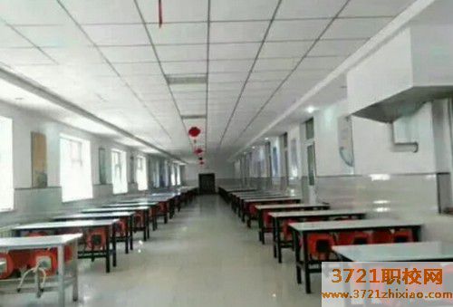 【长春技校】长春医药化工工业技工学校的住宿条件和食堂情况