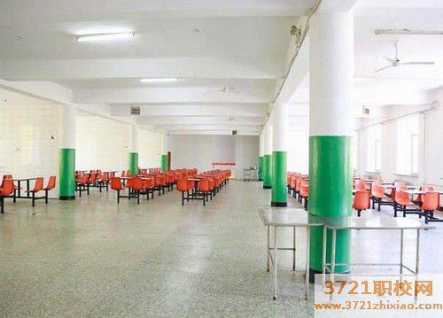 长春博泰职业医药学校宿舍食堂