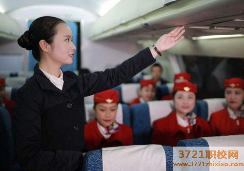哈尔滨高铁乘务学校有什么要求