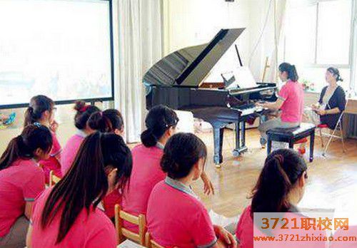 哈尔滨3+2学校里有幼师这个专业吗