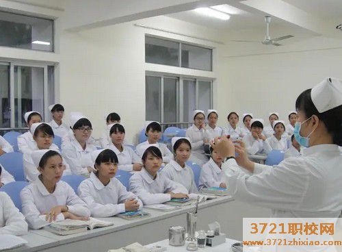 哈尔滨好的护理学校