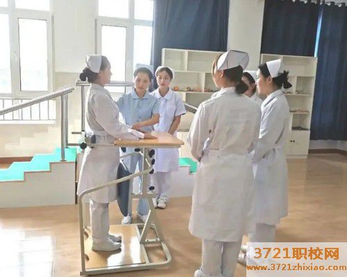 哈尔滨护士专业哪个学校好