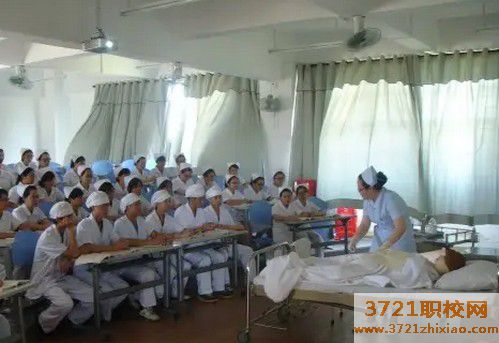 哈尔滨学护士哪个学校好