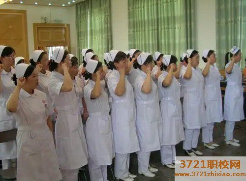 【哈尔滨卫校】哈尔滨卫校学费及收费标准