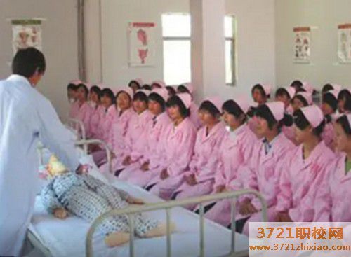 哈尔滨读卫校选择哪个学校