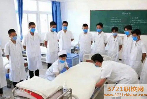 哈尔滨男生读卫校好吗?好就业吗