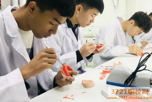 哈尔滨什么口腔专业学校好