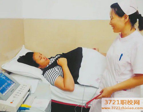 【哈尔滨卫生学校】哈尔滨助产专业招生录取分数线及要求