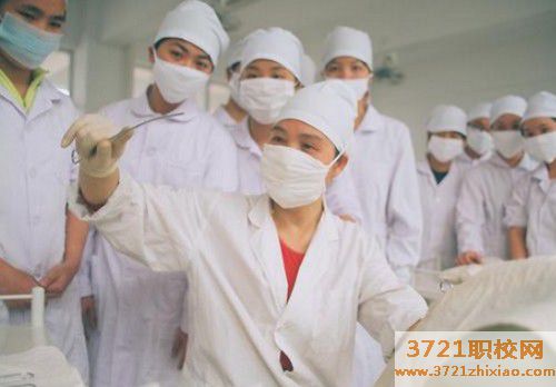 【哈尔滨卫生学校】哈尔滨助产专业就业形势及前景好不好